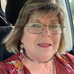 Meet your Posher, Connie